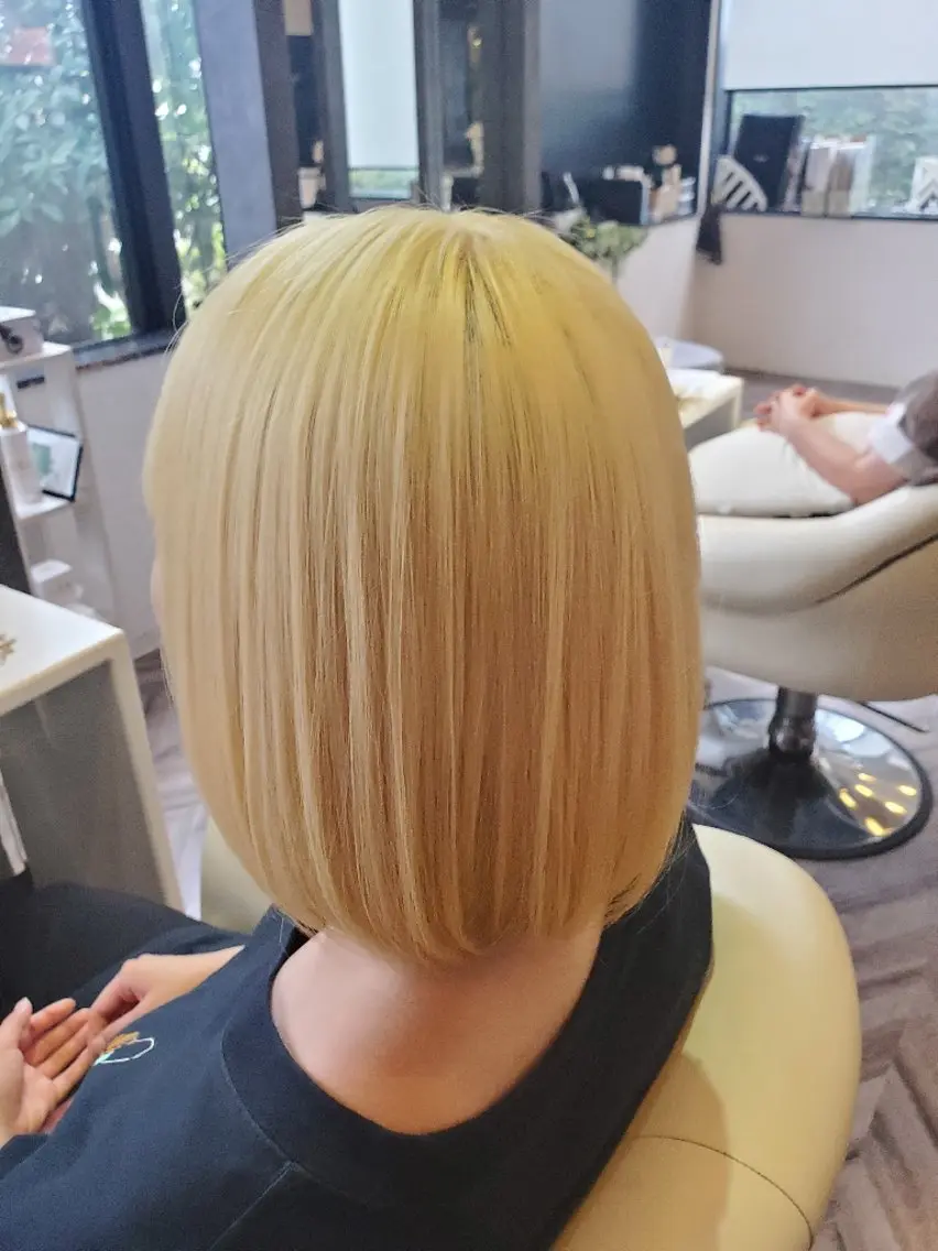 ミディアム カラー ヘアカラー 小島　崇義 ブリーチお任せ下さいのヘアスタイル