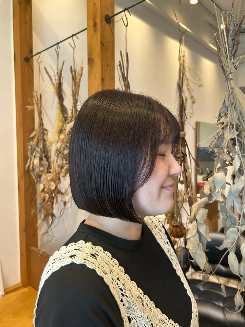 ショート カラー ボブ 田中 琴鈴のヘアスタイル