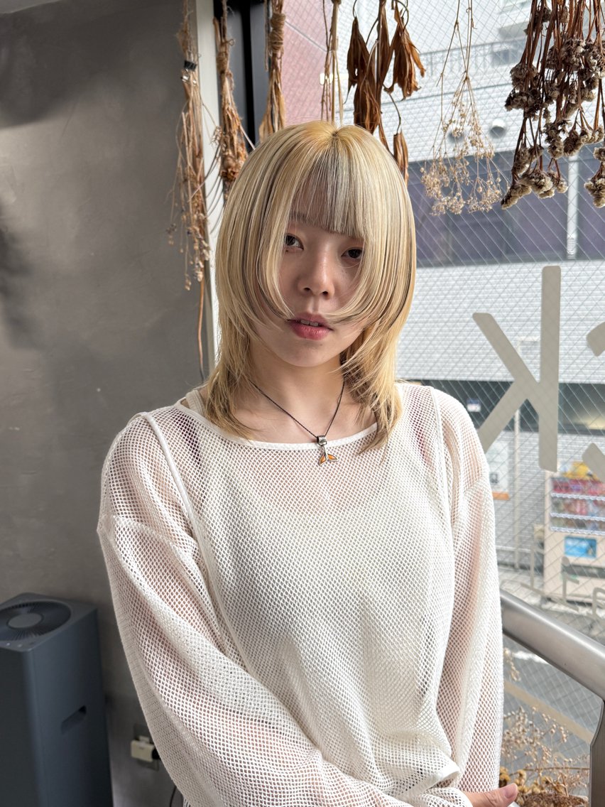 セミロング カット ウルフ レイヤー パーマ🪐MANAのヘアスタイル