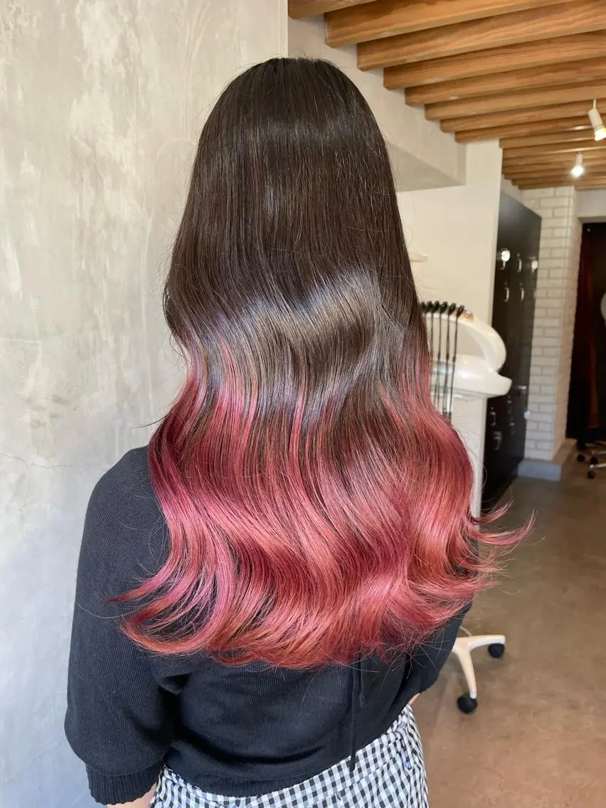【お得なクーポン🉐】カット✂️＋色味で可愛いグラデーションカラー🌈＋オリジナル艶髪トリートメント✨の写真