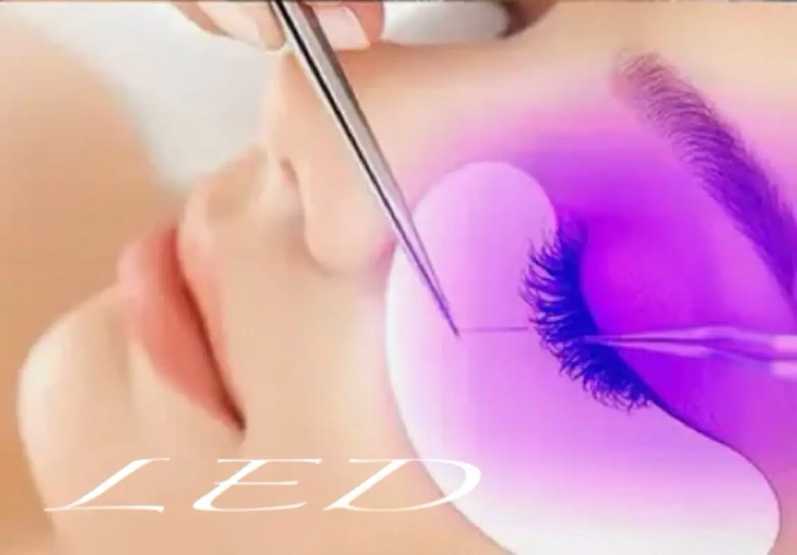 【ご新規様】LEDフラット100本¥4500🎀通常マツエクより強度◎ (21時以降+1000円)リピーター+1500円の写真