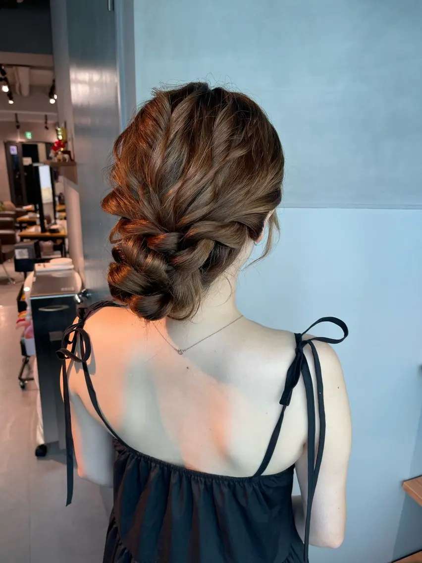 ヘアアレンジ ポニーテール 結婚式・ブライダル 卒業式のヘアスタイル ヘアセット charm《銀座》 ヘアセット/縮毛矯正のヘアスタイル