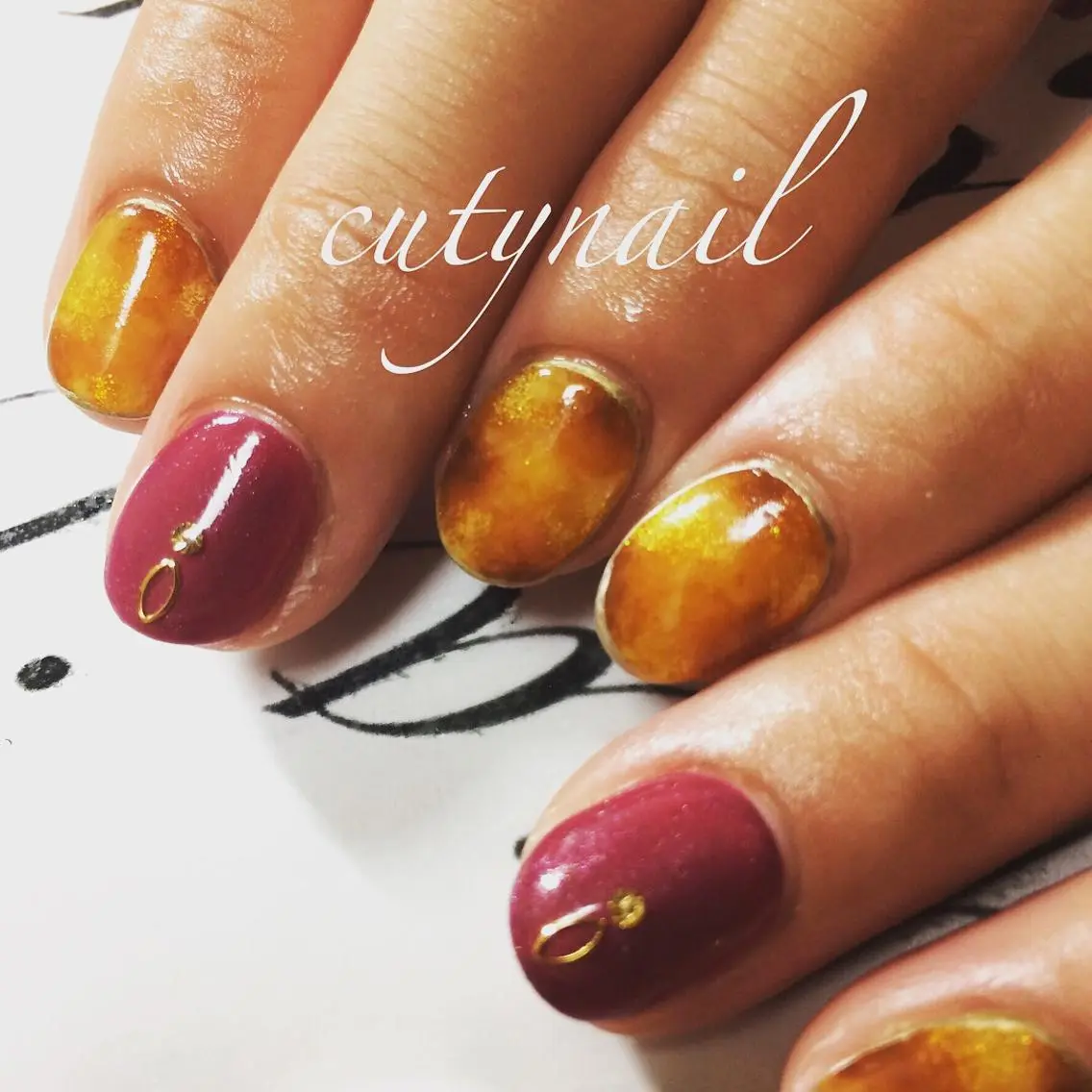 ネイル ストーンネイル cuty nailのネイルデザイン