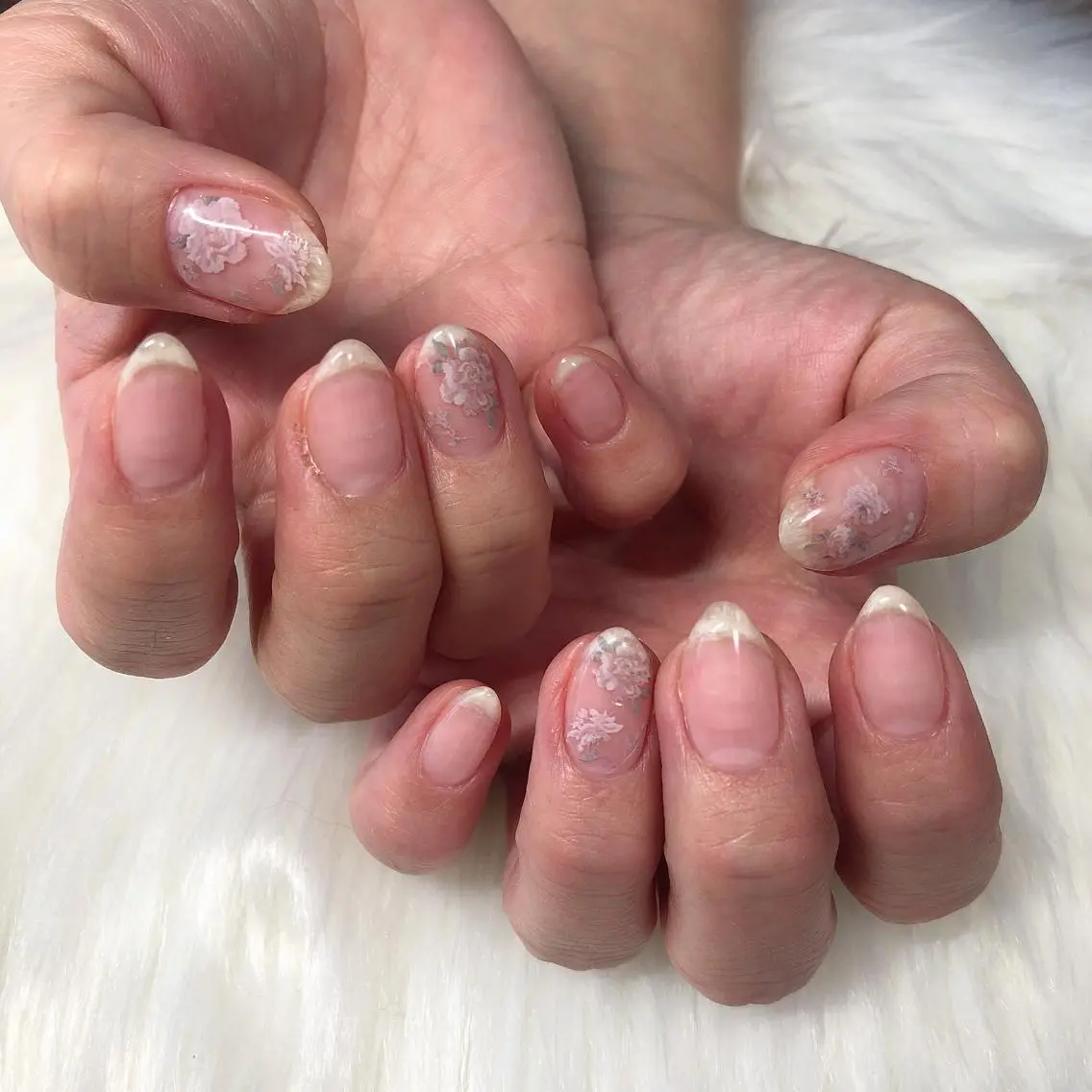 ネイル ハンドネイル 西岡 杏のネイルデザイン