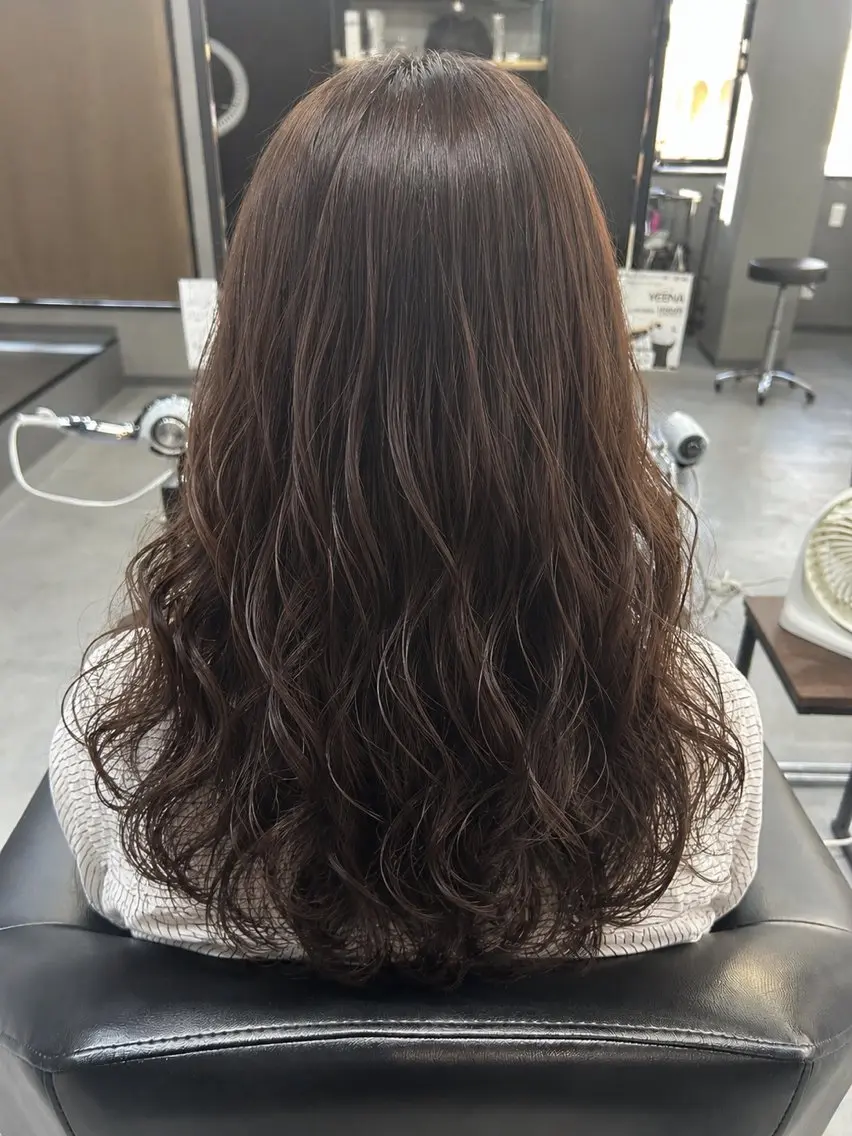 ロング パーマ レディースモデル募集 門田快斗のヘアスタイル