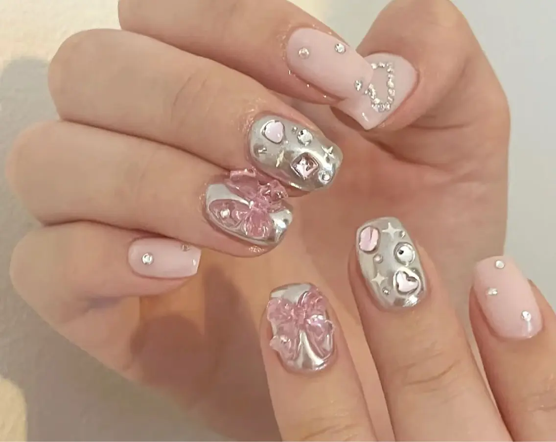 ネイル アートネイル オーロラネイル チークネイル フレンチネイル ガラスフレンチ ハンドネイル 🎀🎀YooLi Nail Salonのネイルデザイン