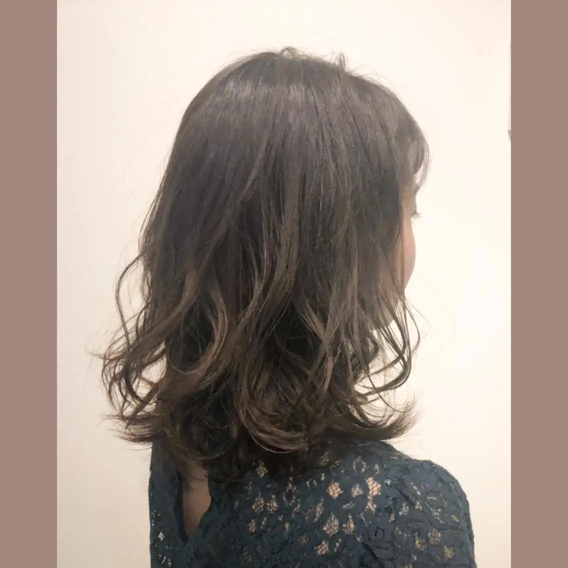 ミディアム 𓅰なかがわ ふみな𓅯のヘアスタイル
