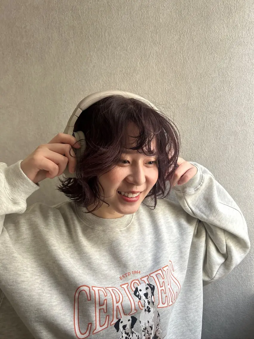 ミディアム カラー カット パーマ enn 髪質改善🩷 曽根依咲のヘアスタイル