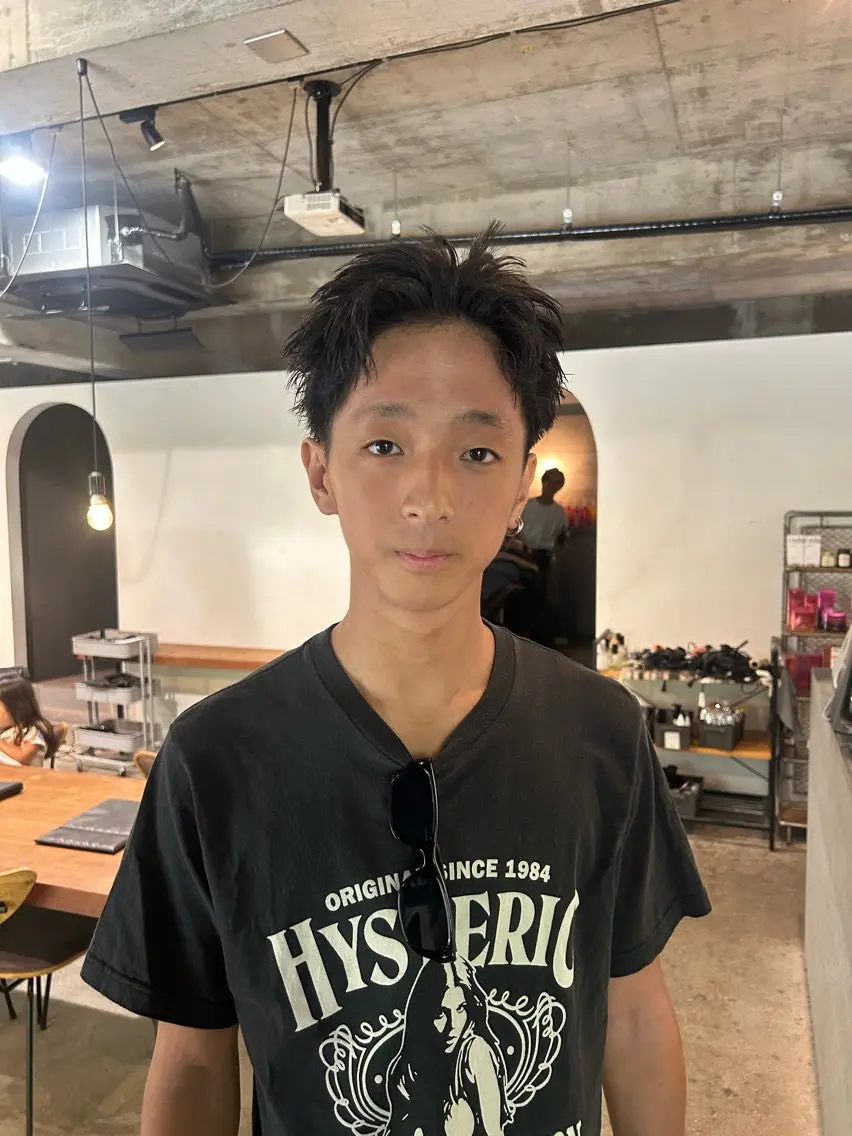 ショート メンズ マッシュ スパイキーショート ショートヘア カット twig 山田 永嶋芽衣のヘアスタイル