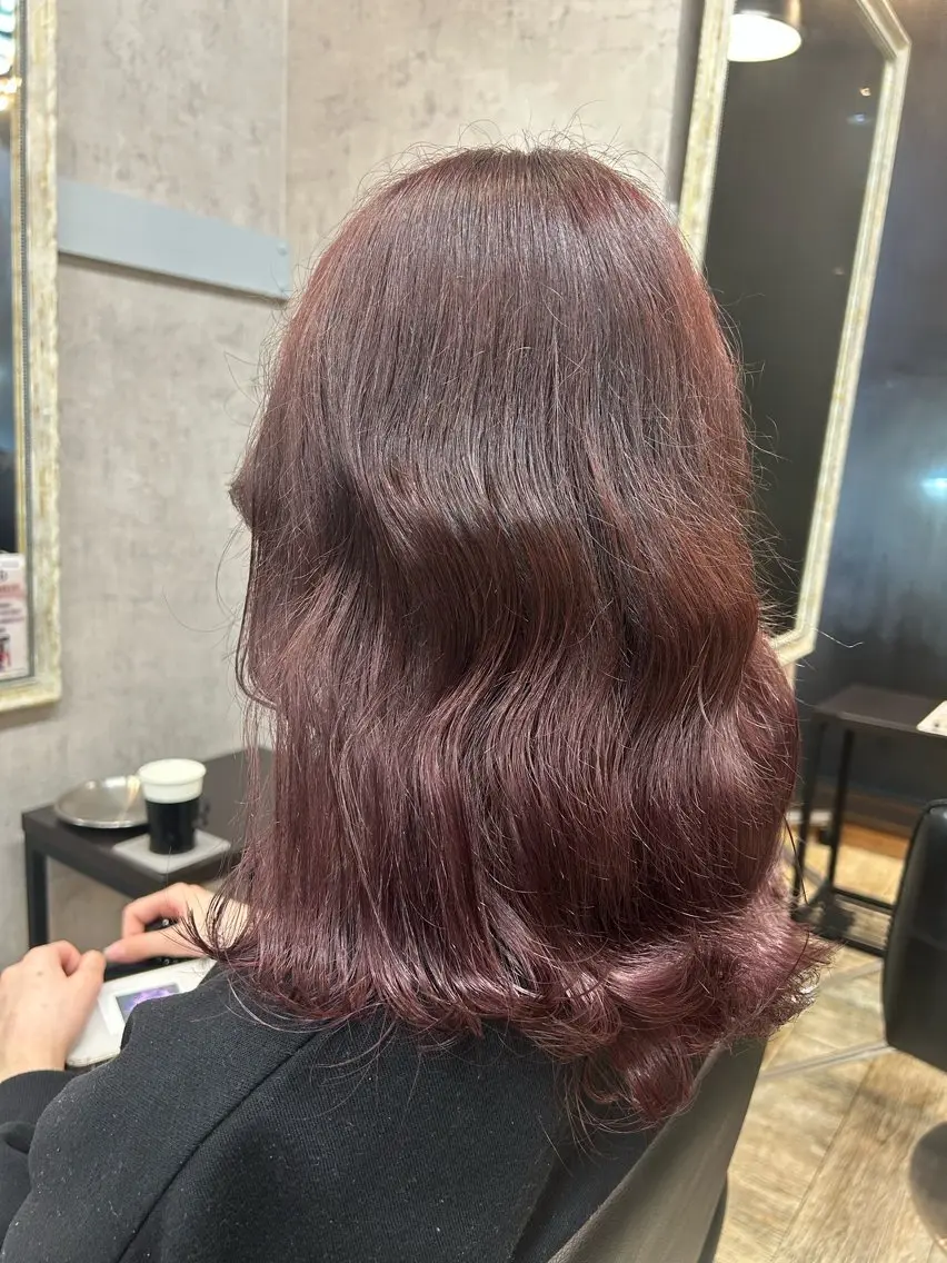 セミロング ピンクブラウン 青柳 若奈のヘアスタイル