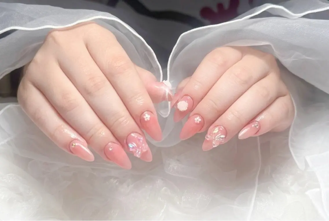ネイル キラキラネイル ストーンネイル Michan Nailのネイルデザイン