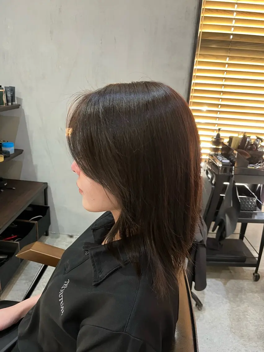 セミロング カラー 透明感カラー ヘアカラー 齋木 陽輝のヘアスタイル