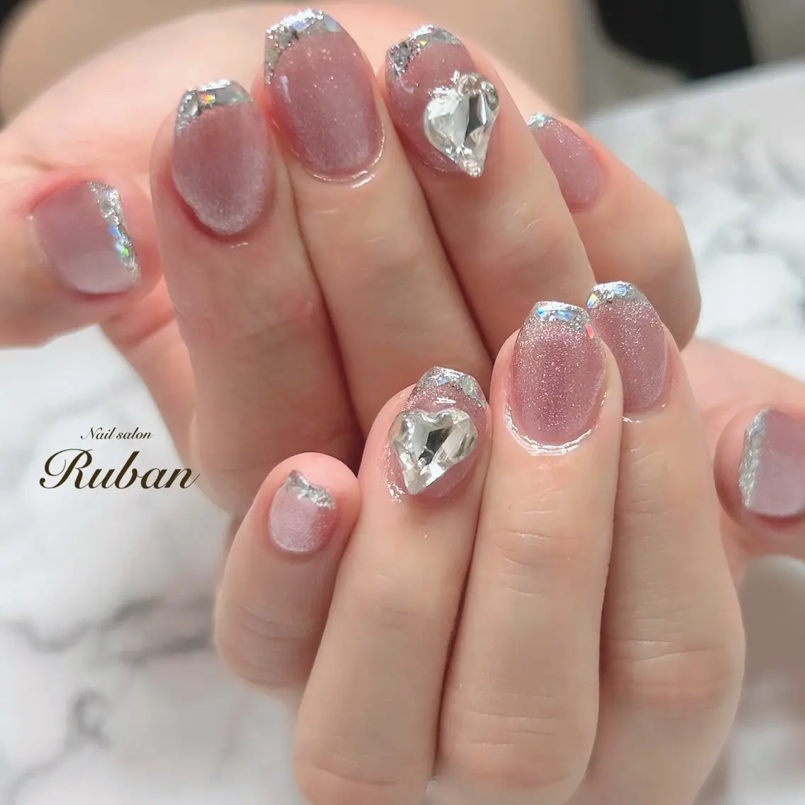 ネイル アートネイル フレンチネイル ガラスフレンチ マグネットネイル 持ち込み ハンドネイル Nail salon Rubanのネイルデザイン
