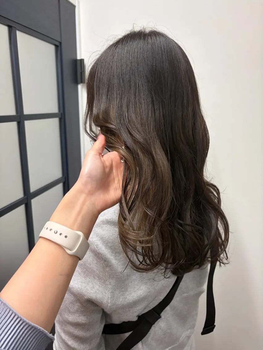 カラー カット ヘアカラー 明賀　瞳 /みょうが　ひとみのヘアスタイル