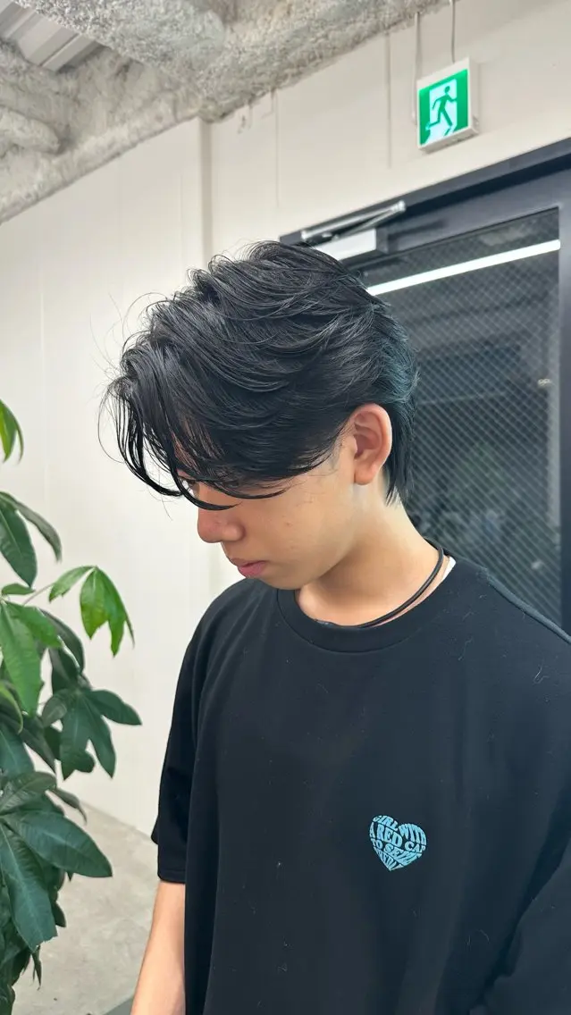 パーマ メンズ フェードカット フェザーパーマ メンズハイライト メンズハイトーン メンズパーマ カット パーマ トリートメント 浅草駅徒歩8分/メ ンズ特化/久保 歩夢のヘアスタイル