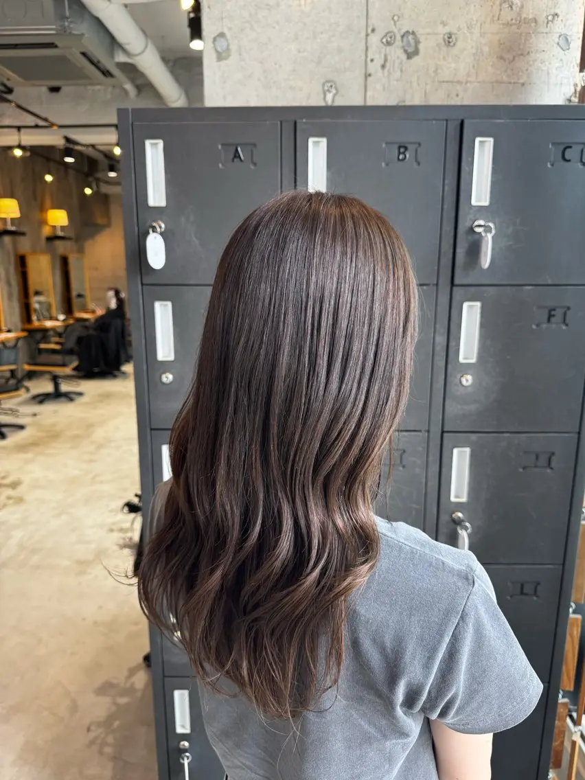 ロング カット ヘアカラー トリートメント 山本 望華のヘアスタイル