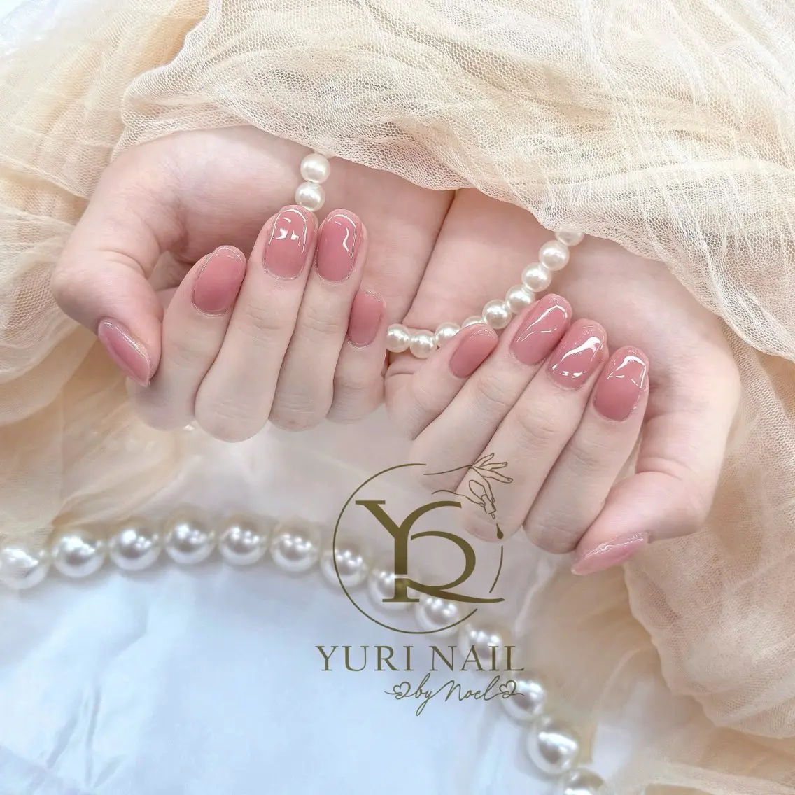 ネイル ハンドネイル フットネイル ハンドケア YURI Nail NARITAのネイルデザイン