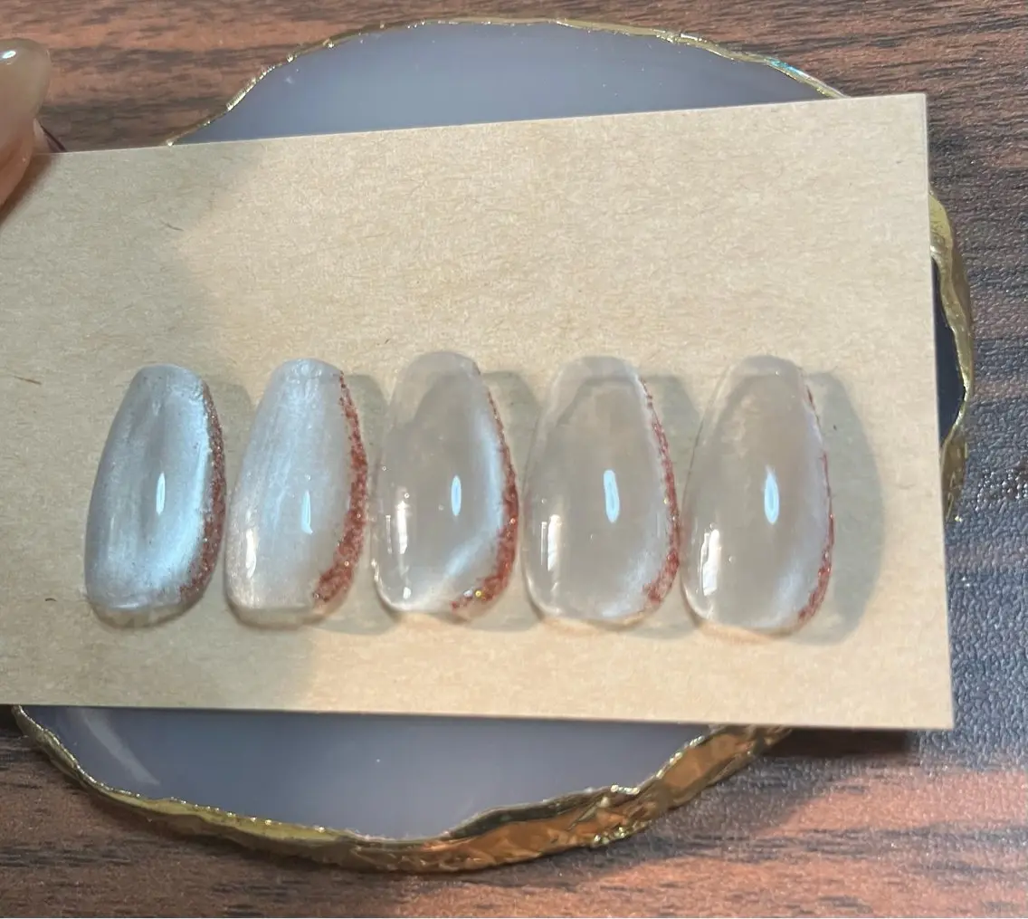 ネイル ラメ(グリッター) マグネットネイル 赤色 Nail ecxia ／Reikaのネイルデザイン