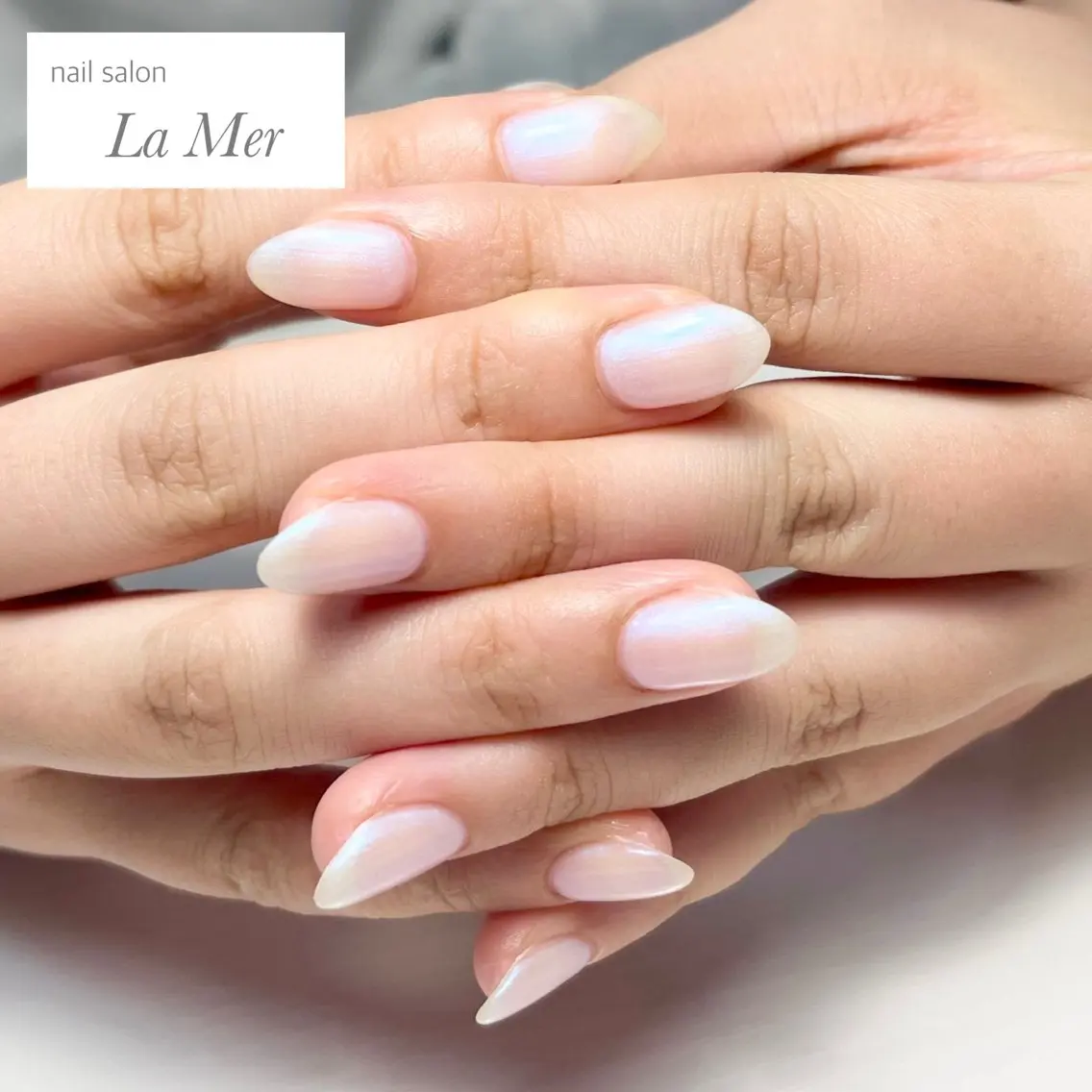 ネイル オーロラネイル ブルー ジェルネイル オフィスネイル ワンカラーネイル ハンドネイル nailsalon La Merのネイルデザイン
