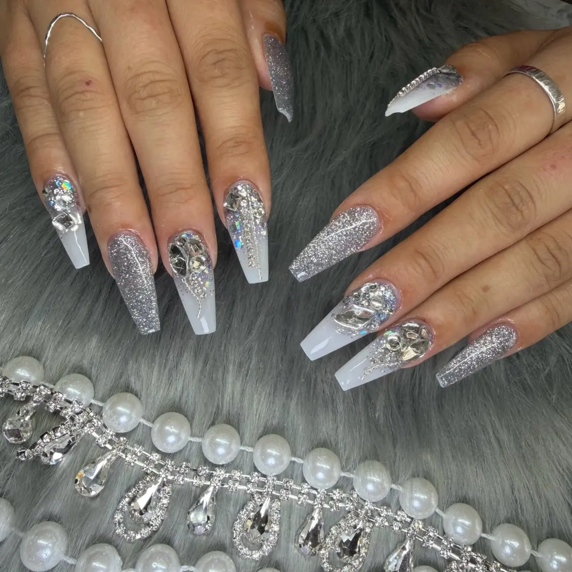 ネイル フレンチネイル ジェルネイル 韓国ネイル ロングネイル マグネットネイル ハンドネイル Nail Salon Growのネイルデザイン
