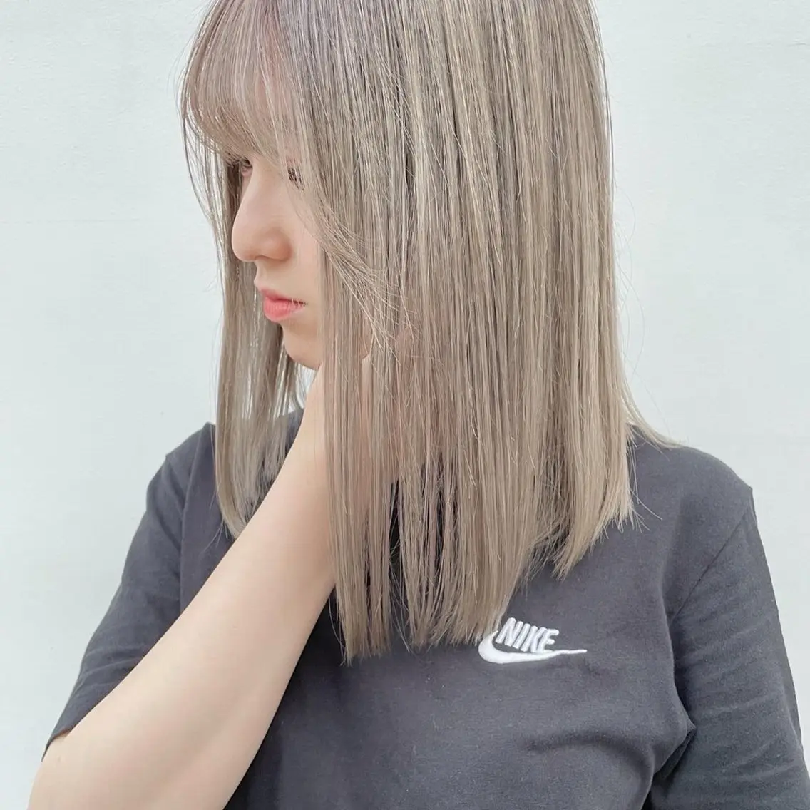 ミディアム カラー ヘアカラー トリートメント gisel エリナのヘアスタイル