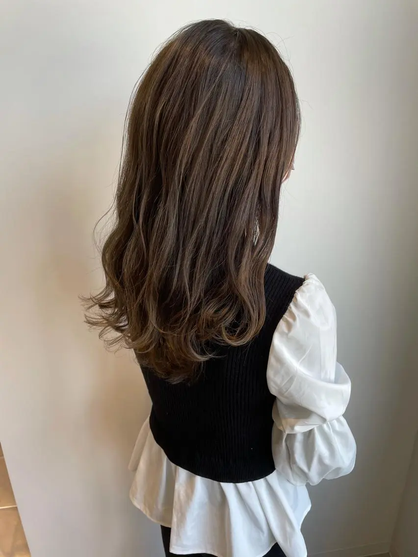《トレンドカット+外国人風カラー⭐️》¥10800の写真