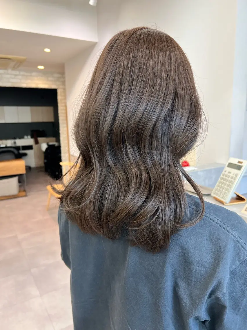 セミロング 小野 優雅のヘアスタイル
