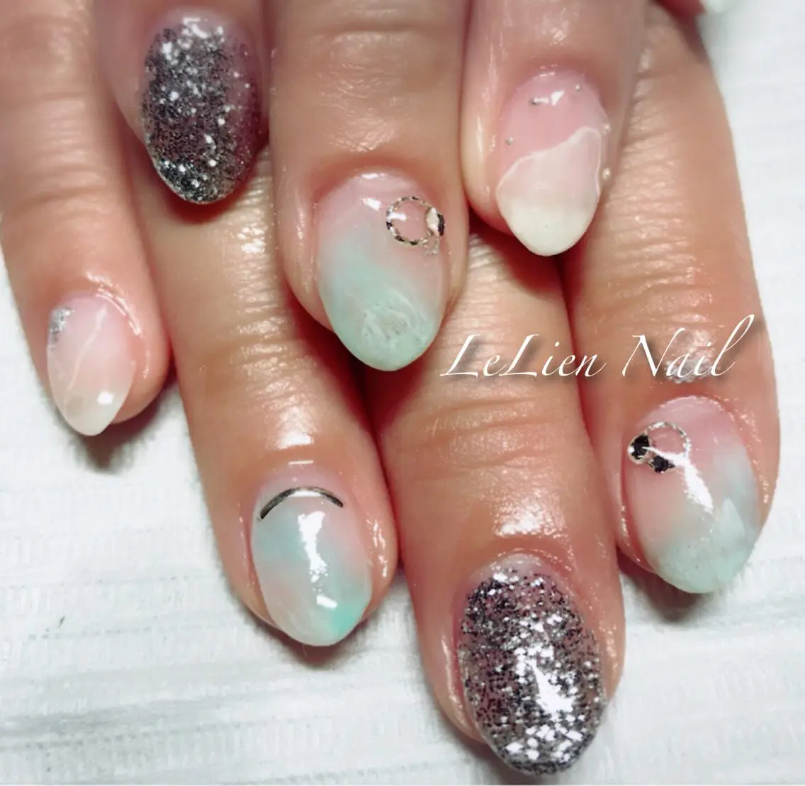 ネイル モチの良さ◉ フィルインネイル♡のネイルデザイン