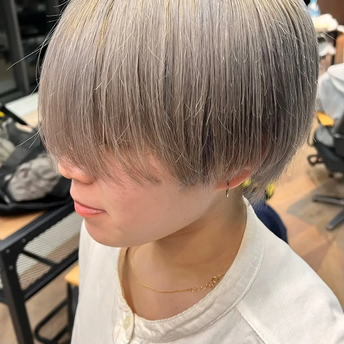 ショート カット ヘアカラー トリートメント オオバヤシ マホのヘアスタイル