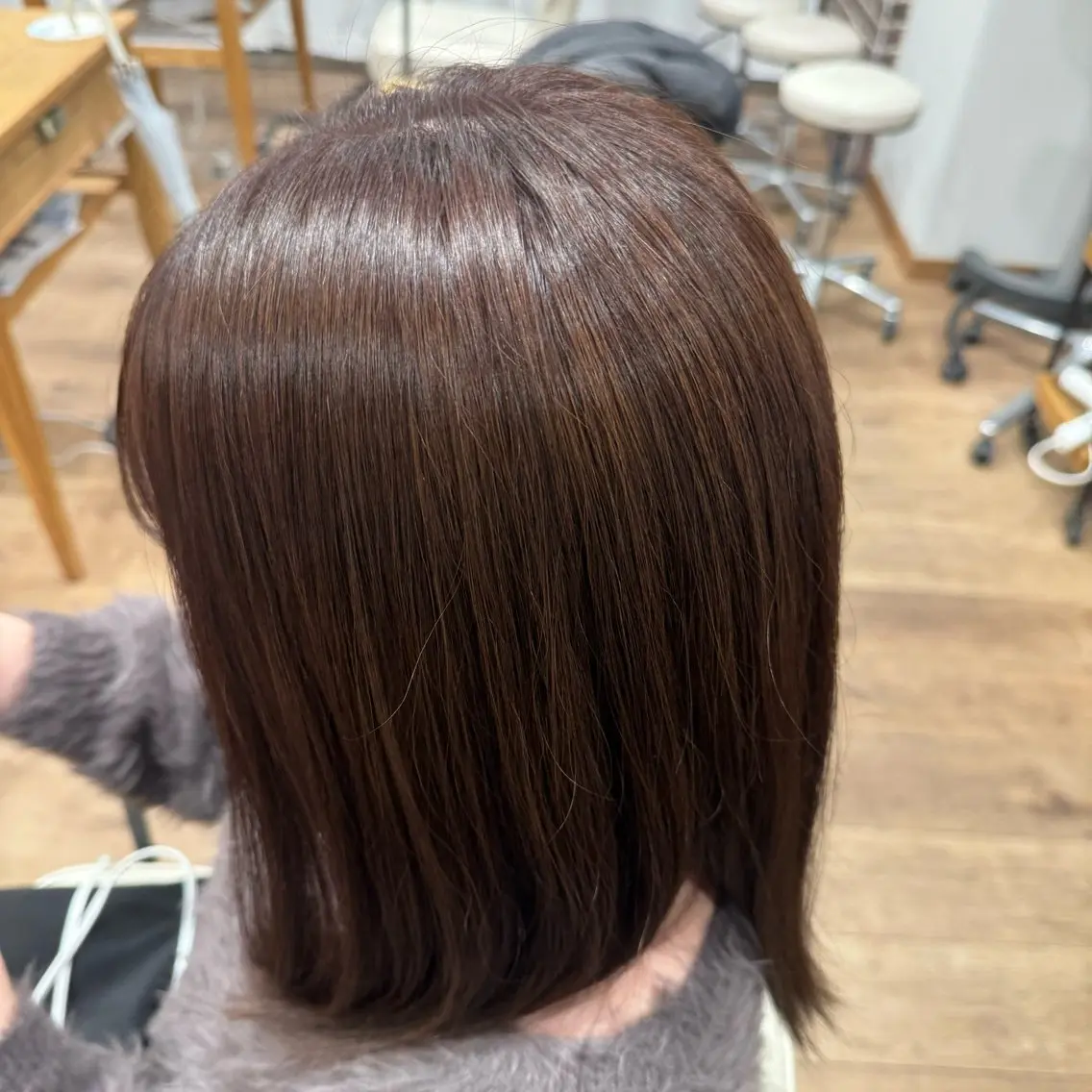 セミロング カラー ラベンダーカラー 新井 菜摘のヘアスタイル