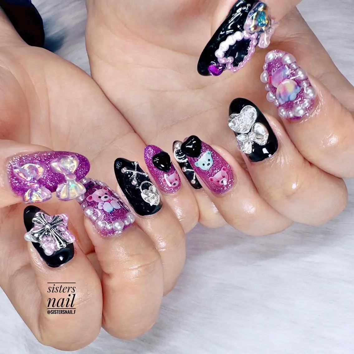 ネイル アートネイル ハロウィン ハート キラキラネイル パープル sisters nail.fのネイルデザイン