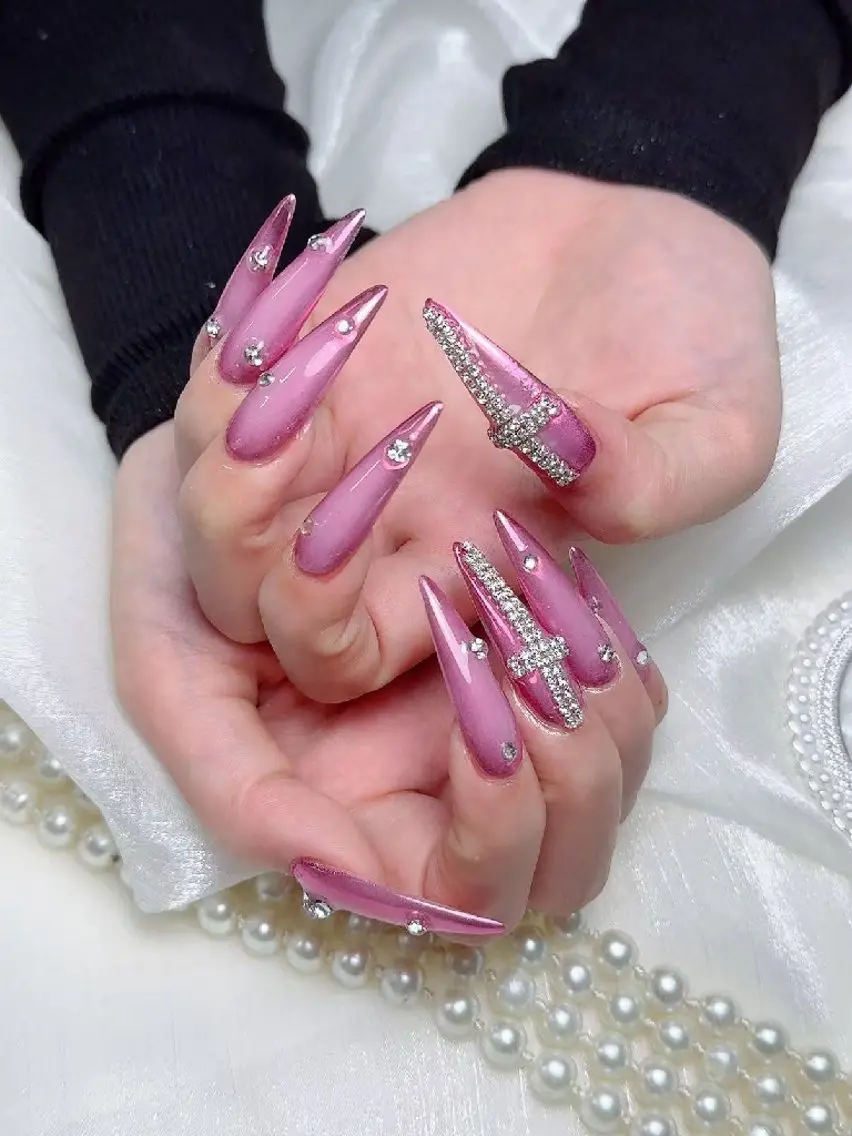 ネイル ENsalon AKIRAのネイルデザイン