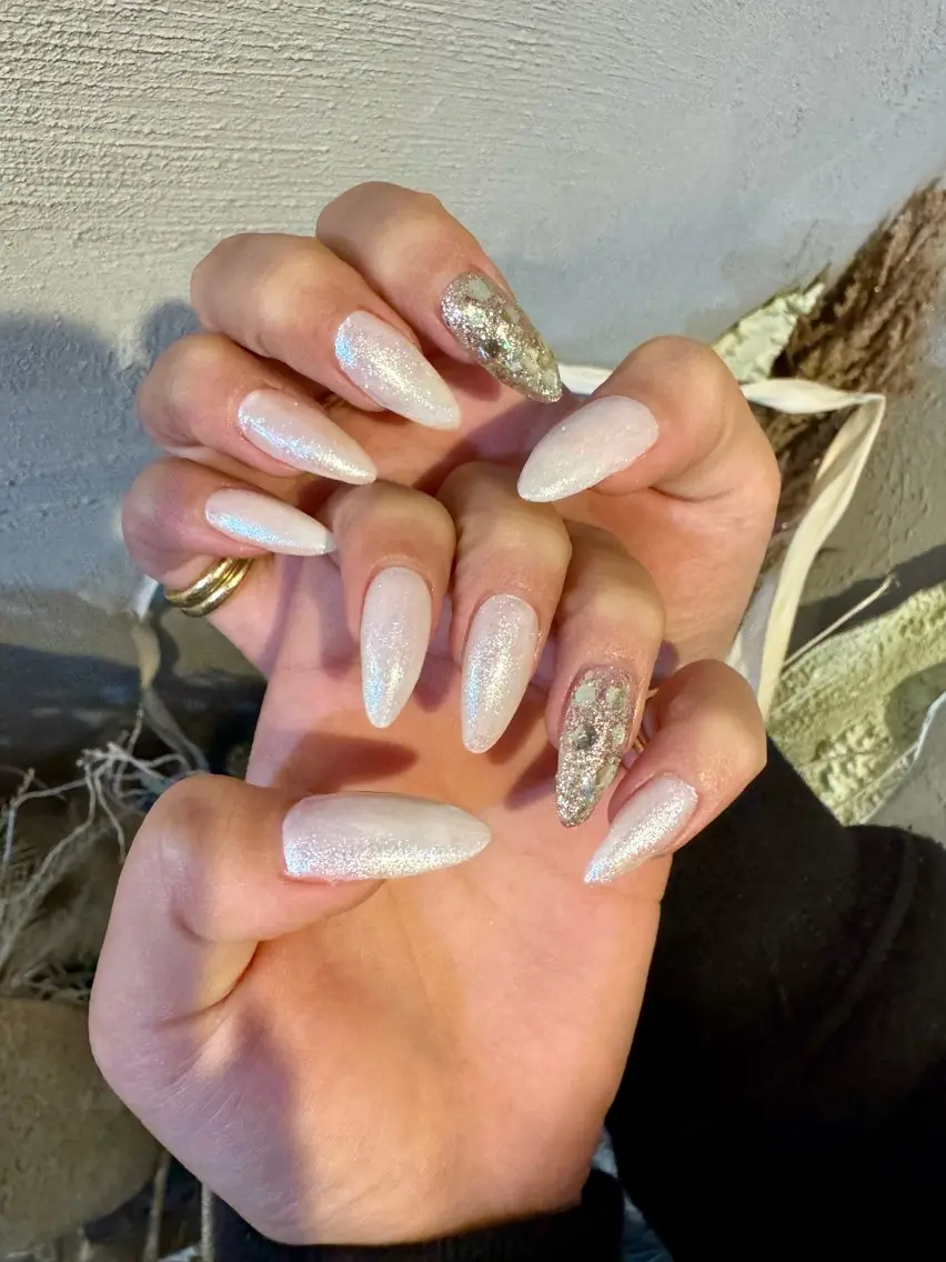 ネイル キラキラネイル ロングネイル ミラーネイル 冬ネイル クリスマス Miho.Nail TwinEightのネイルデザイン