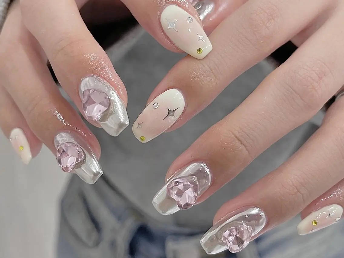 ネイル 持ち込み 🦋y y Nail 🤍のネイルデザイン