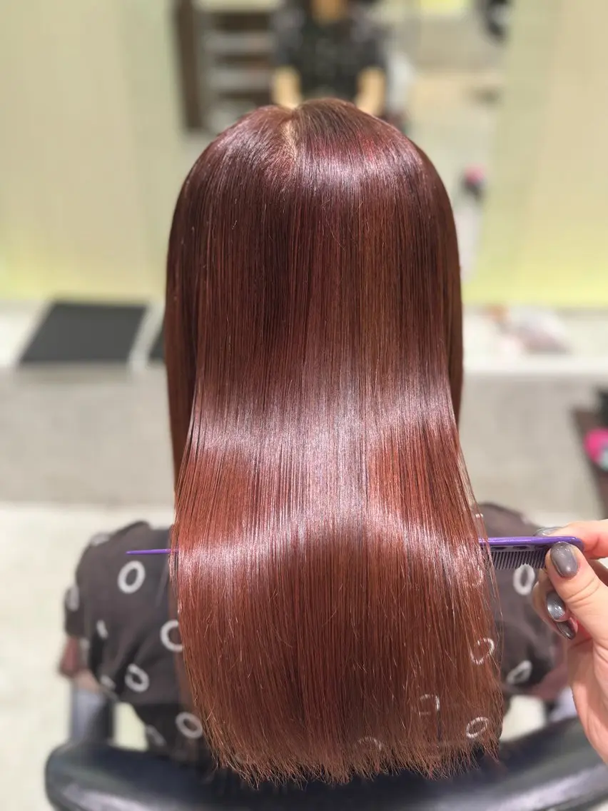 ロング カラー ヘアカラー トリートメント 高須賀 愛琉のヘアスタイル