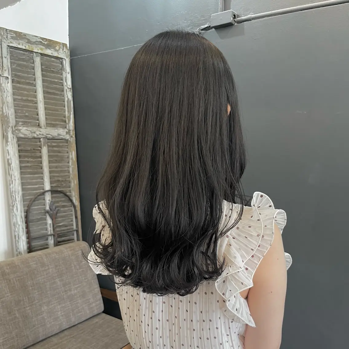 セミロング カラー カット ヘアカラー 暗髪とオリーブ🌿 渡辺拓人のヘアスタイル