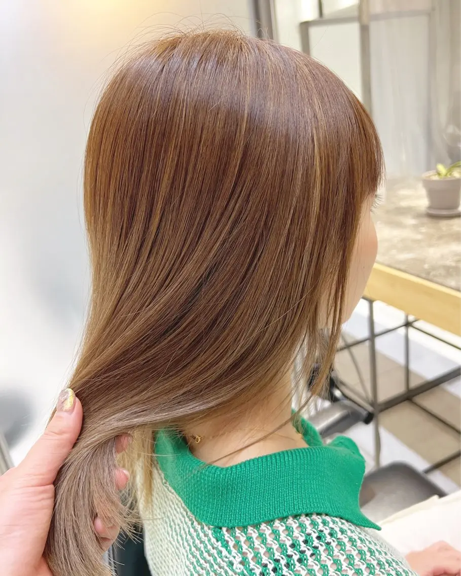 ロング カラー ハイライトカラー ハイライト 三上 恵里奈のヘアスタイル