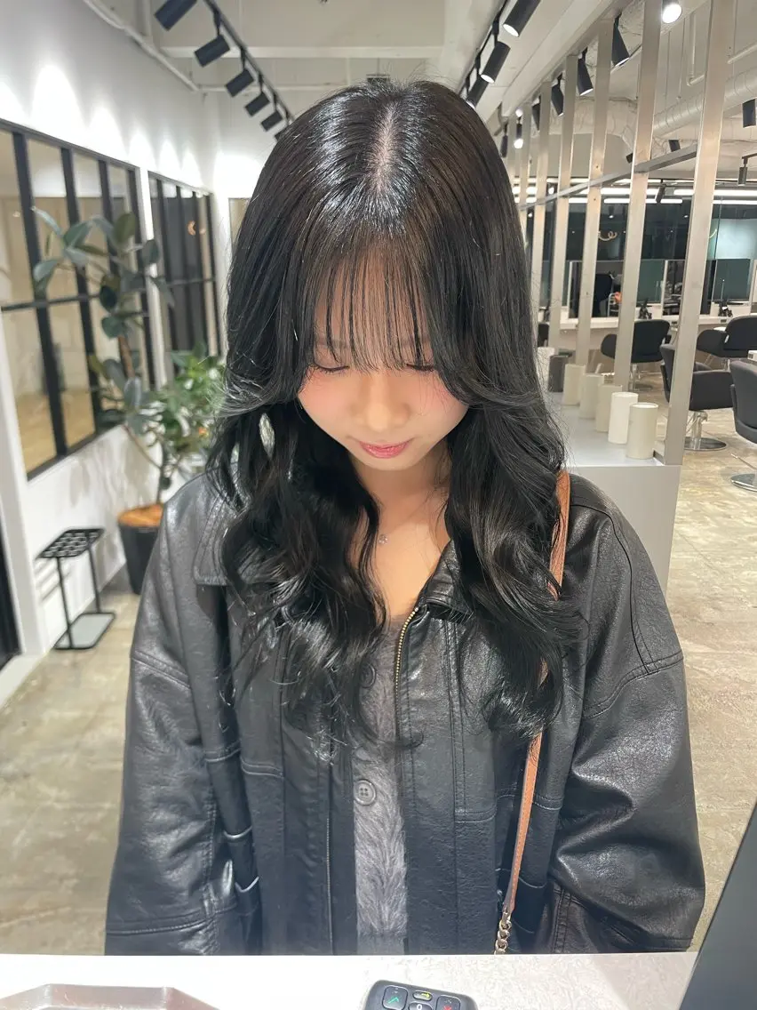 カット＋うる艶トリートメント(肩より下までの方は＋1000円)の写真