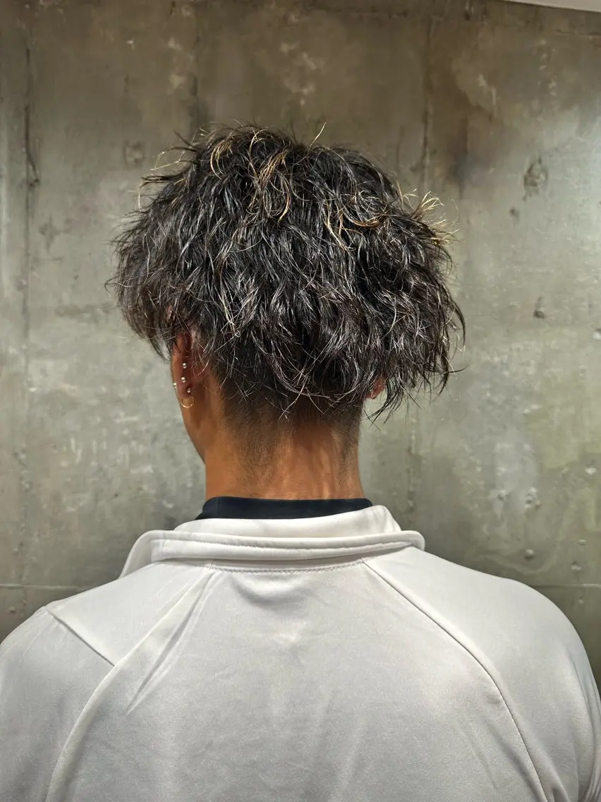 ショート パーマ メンズ メンズパーマ ツイストスパイラルパーマ スパイラルパーマ メンズ専門 Ryukiのヘアスタイル