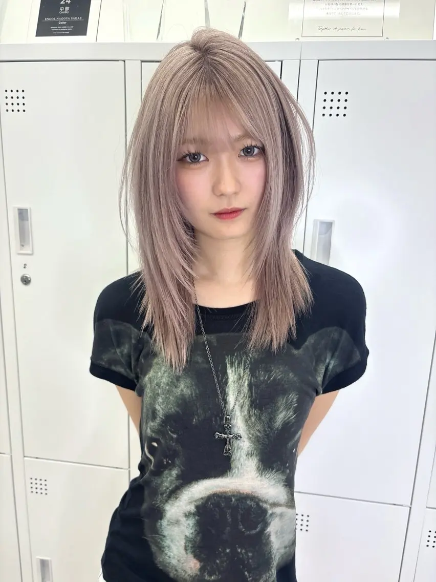 セミロング カラー ブリーチ ケアブリーチ ハイトーンカラー トリートメント ヘアカラー ブリーチカラー/ デザインカラー/栄のヘアスタイル