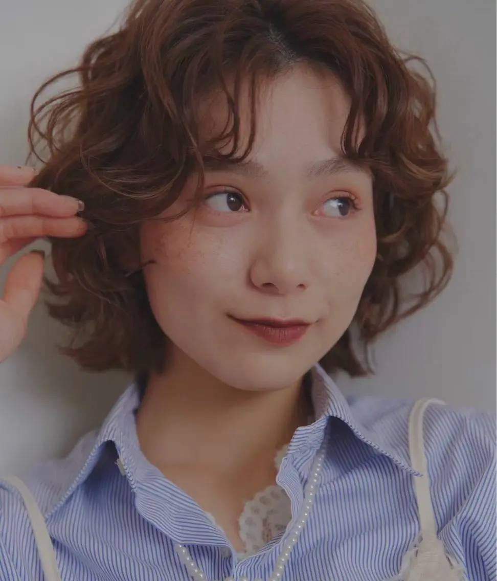 ミディアム カット ヘアカラー トリートメント yui 透明感カラー /パーマ/レイヤーのヘアスタイル