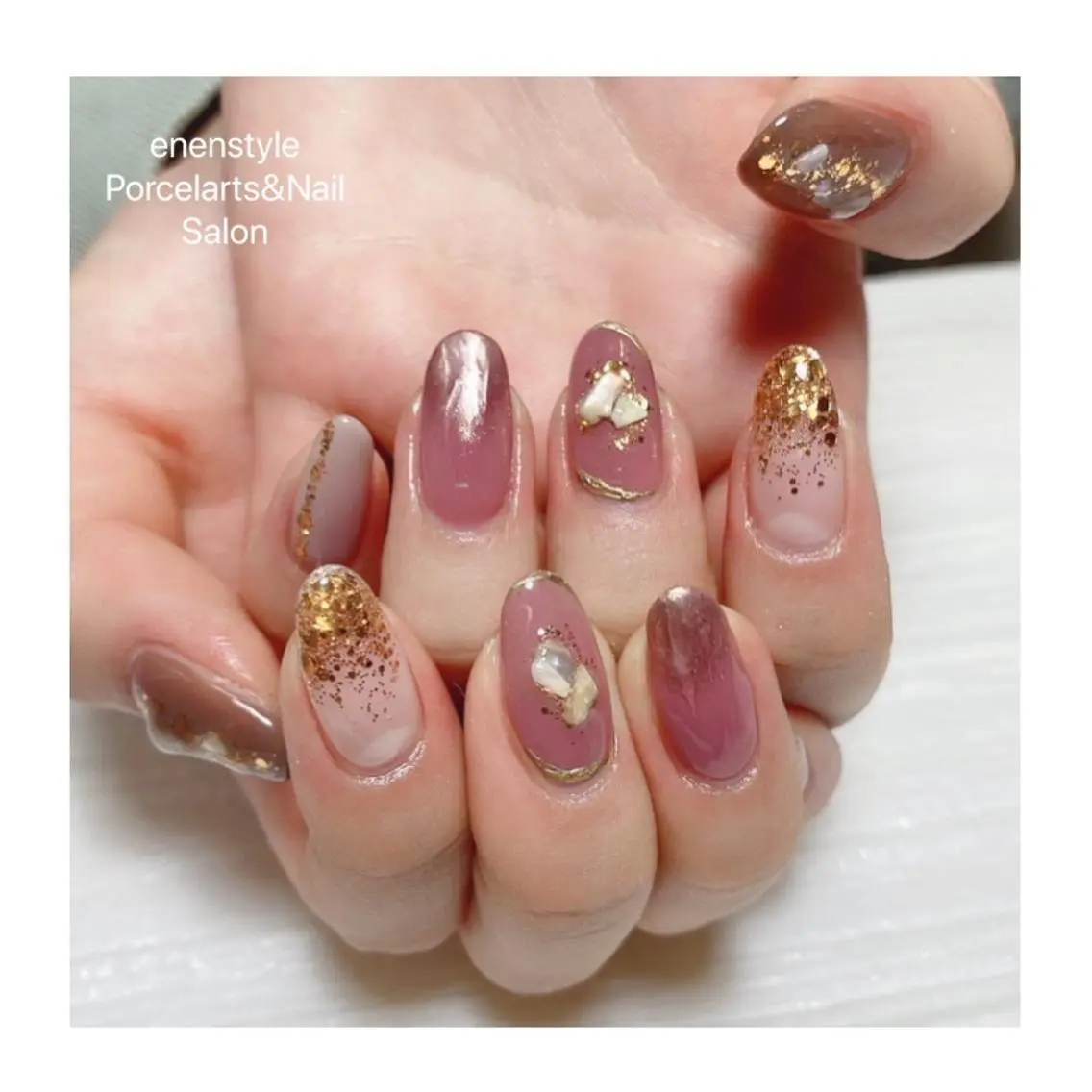 ミディアム ネイル ハンドネイル 🐾enen style 🐾のネイルデザイン