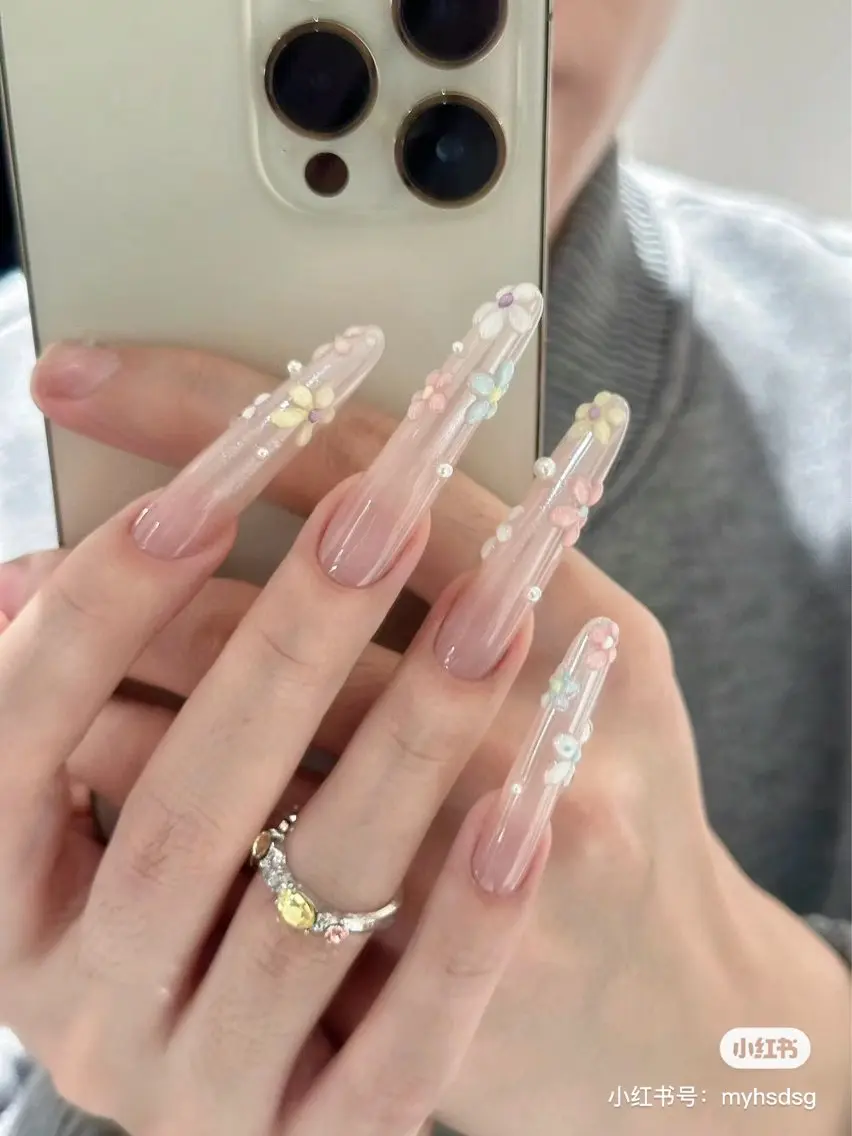 ネイル Eveネイル チップスカルプ専門店のネイルデザイン