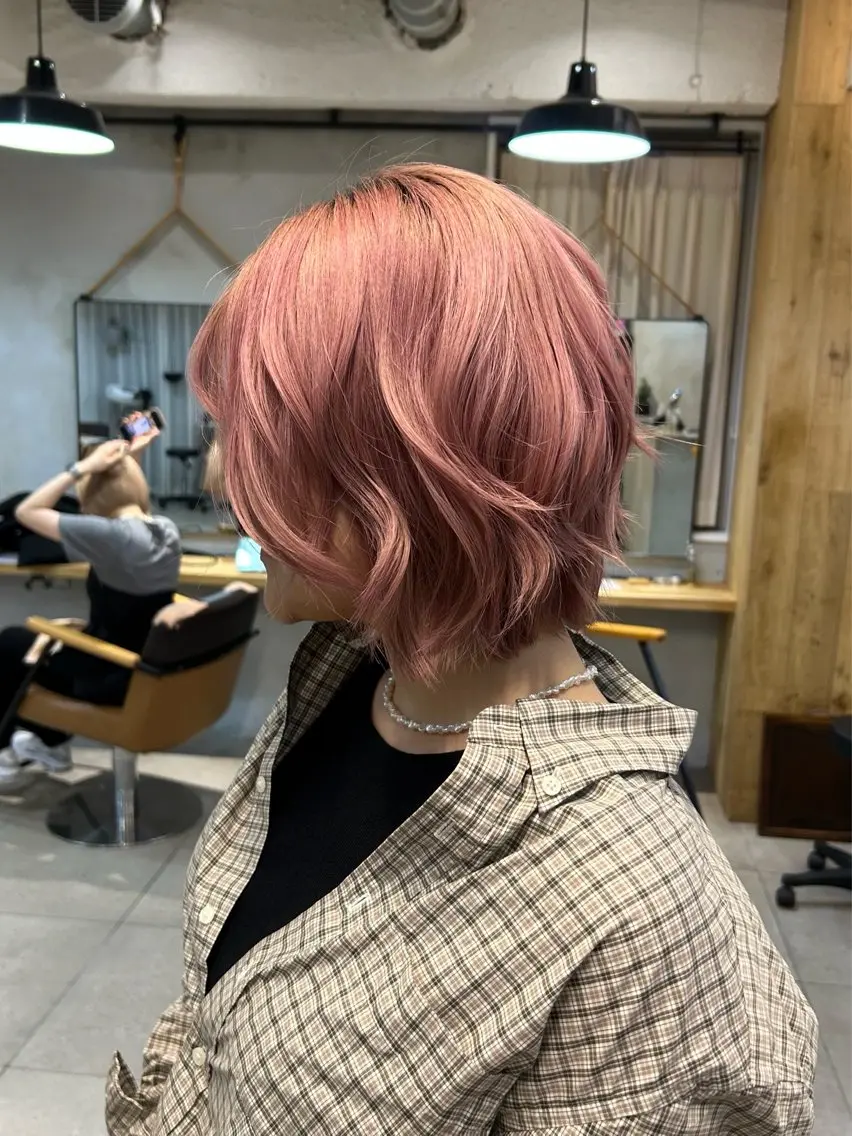 カラー ブリーチ ハイトーンカラー lomalia moekaのヘアスタイル