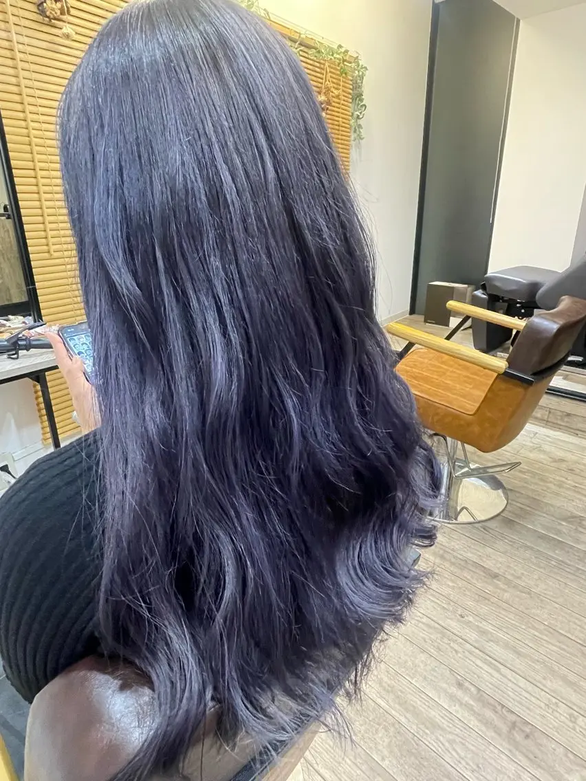 ロング カラー 黒髪 ブルーカラー ブルーブラック 🦋春山 さとみ🦋のヘアスタイル