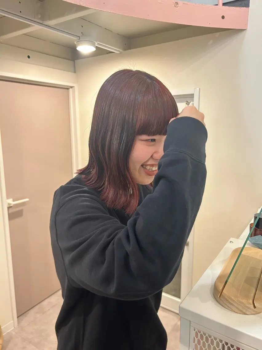 ミディアム カラー ヘアアレンジ レッドカラー 倉田 光希のヘアスタイル