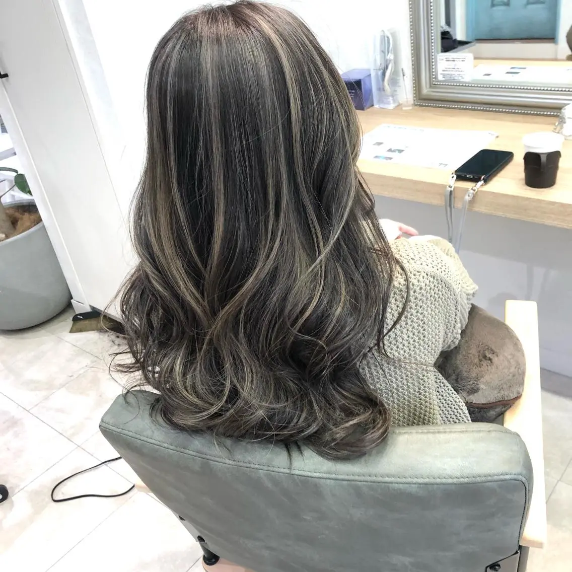 ロング 海外風レイヤーカット 👑店長 平松 由のヘアスタイル
