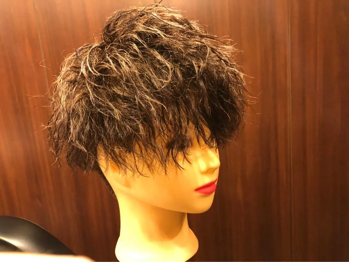 ショート パーマ メンズ 浅見 天翔のヘアスタイル