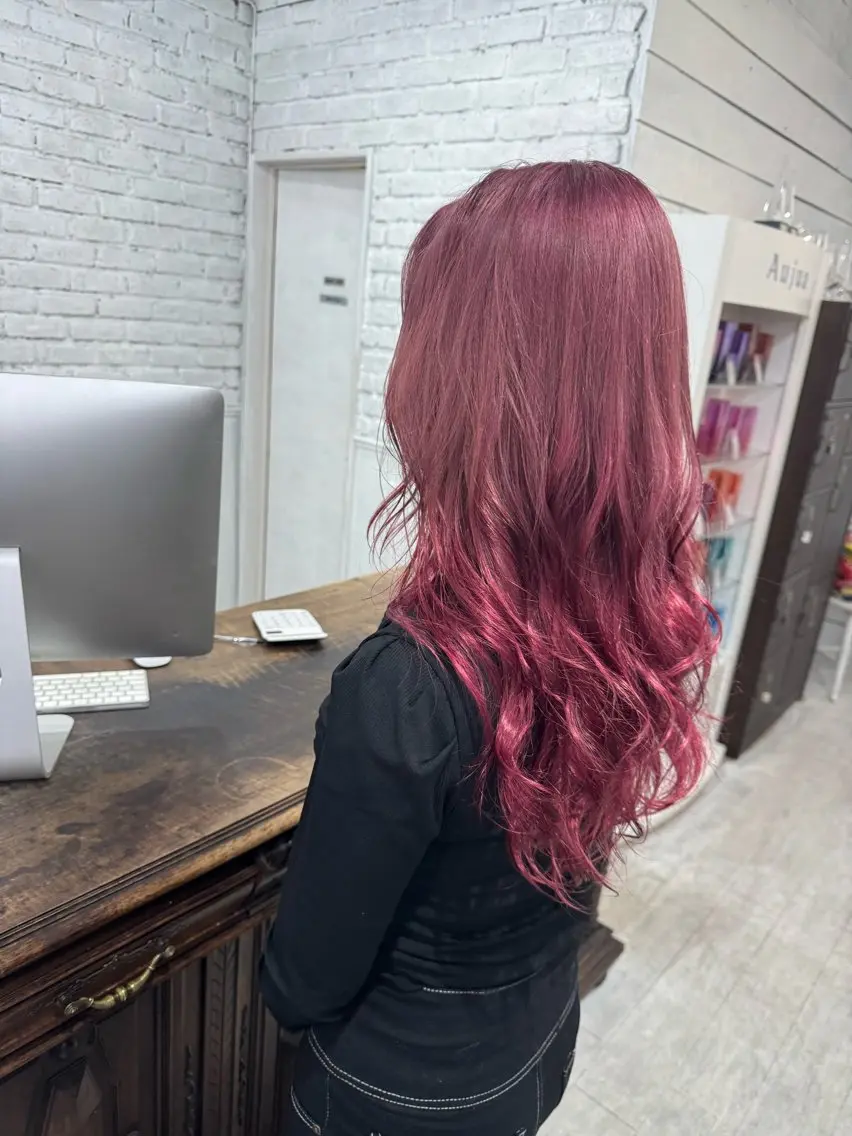 ロング カラー バレイヤージュ ミストバング ベージュカラー ブリーチ 抜きっぱなしブロンド 札幌ブリーチカラー/ ダブルカラー/ドイのヘアスタイル