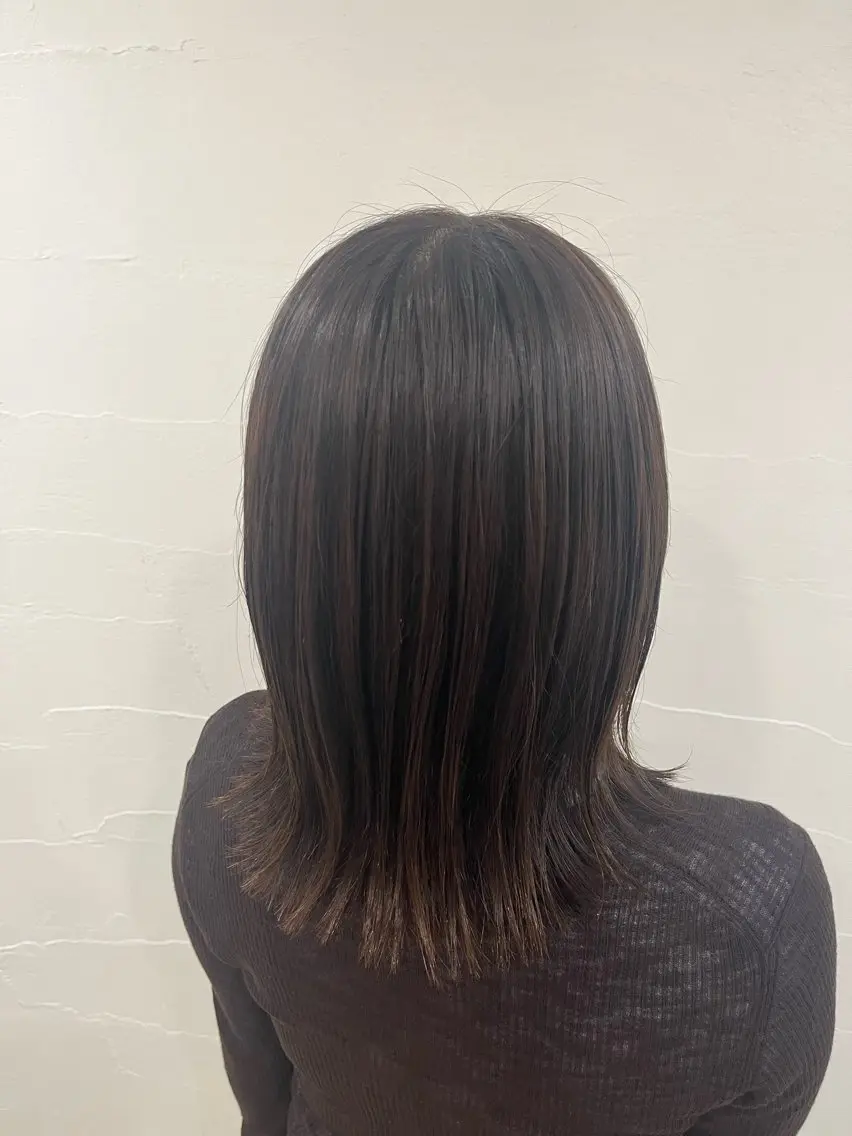 セミロング カット ヘアカラー 西田 早輝子🍊のヘアスタイル